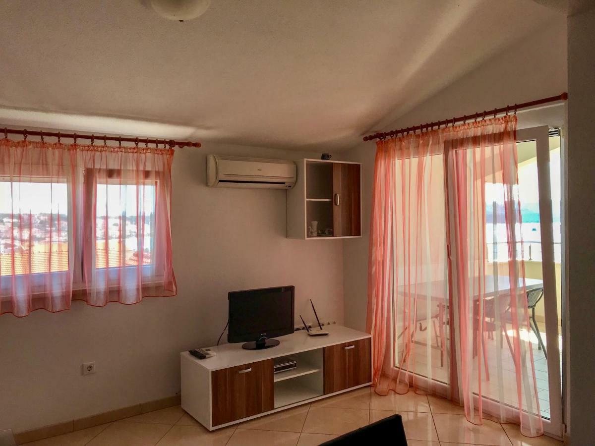 Apartments Filip Trogir Exterior photo